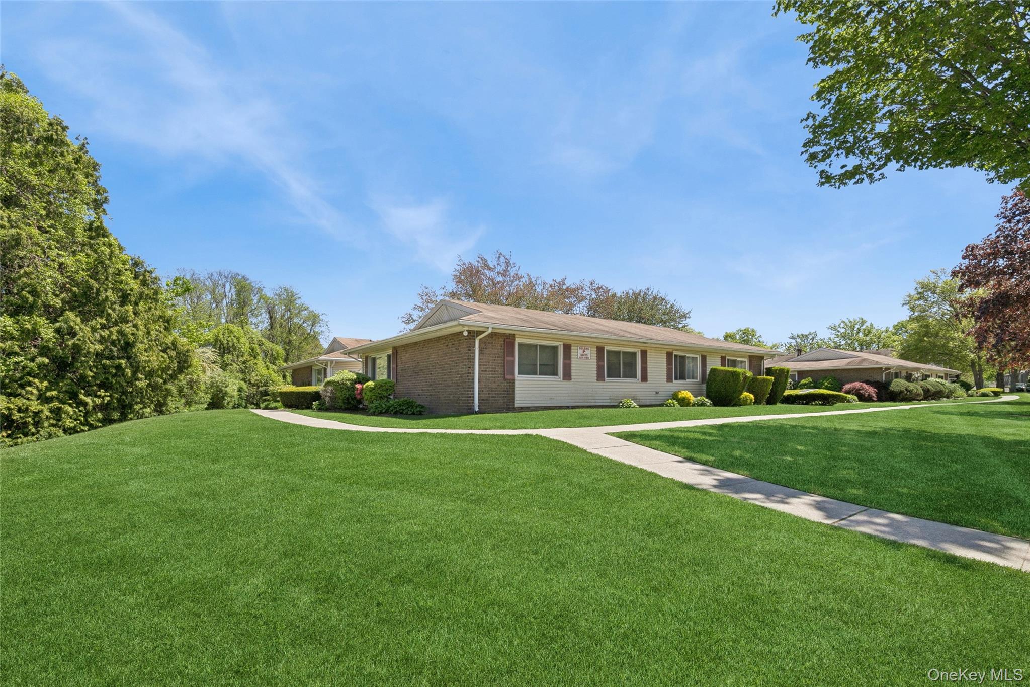 #18 photo, 181 Storm Drive, מחוז סאפוק Holtsville , NY 11742