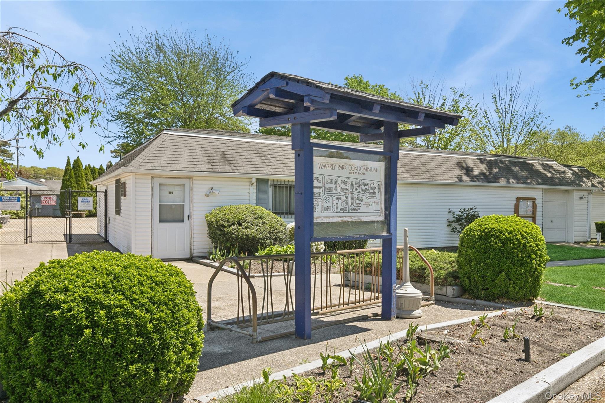 #19 photo, 181 Storm Drive, מחוז סאפוק Holtsville , NY 11742