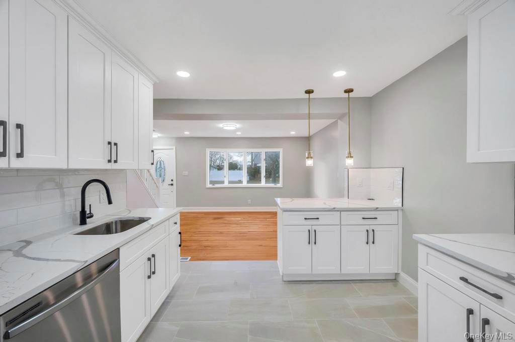 #20 photo, 245 Stone Street, Elmont , NY 11003