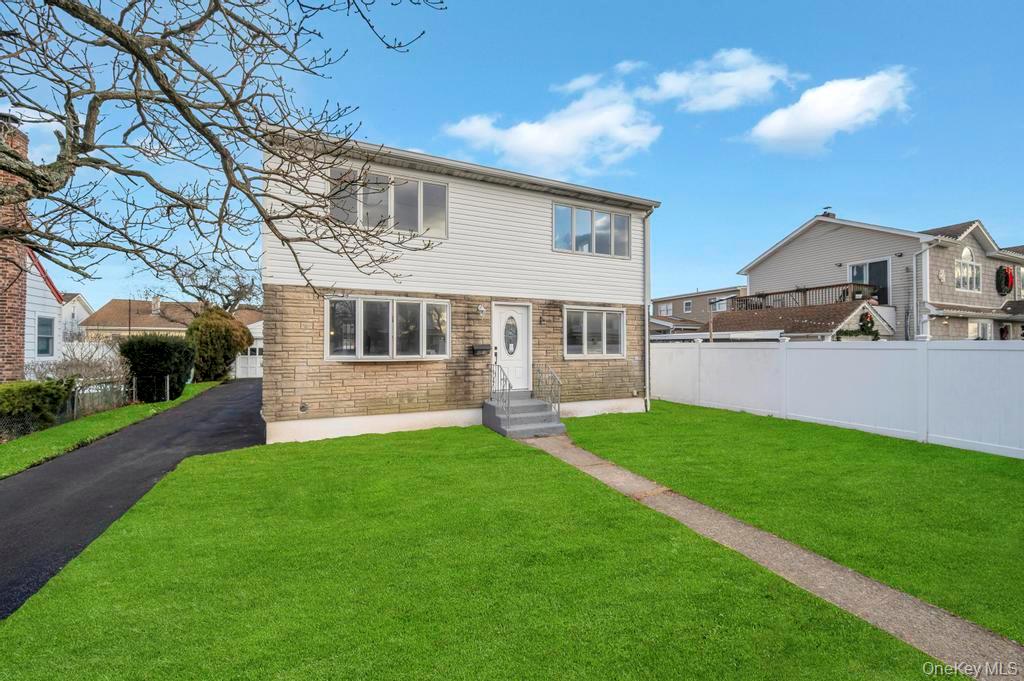 #7 photo, 245 Stone Street, Elmont , NY 11003