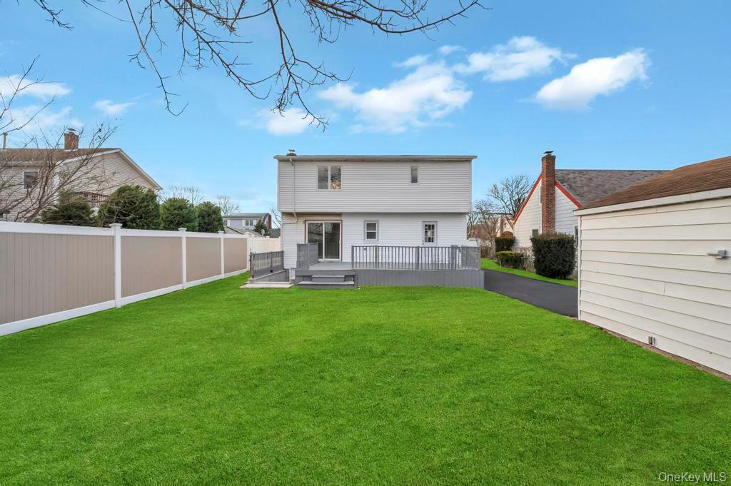 #9 photo, 245 Stone Street, Elmont , NY 11003