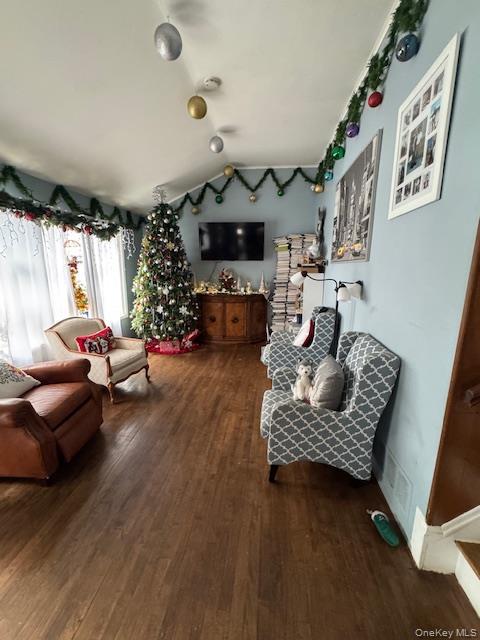 #2 photo, 15 Foley Place, Huntington Station , NY 11746