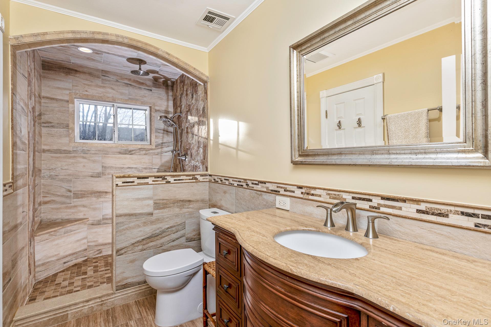 #15 photo, 25 Fordham Place, מחוז סאפוק Bay Shore , NY 11706