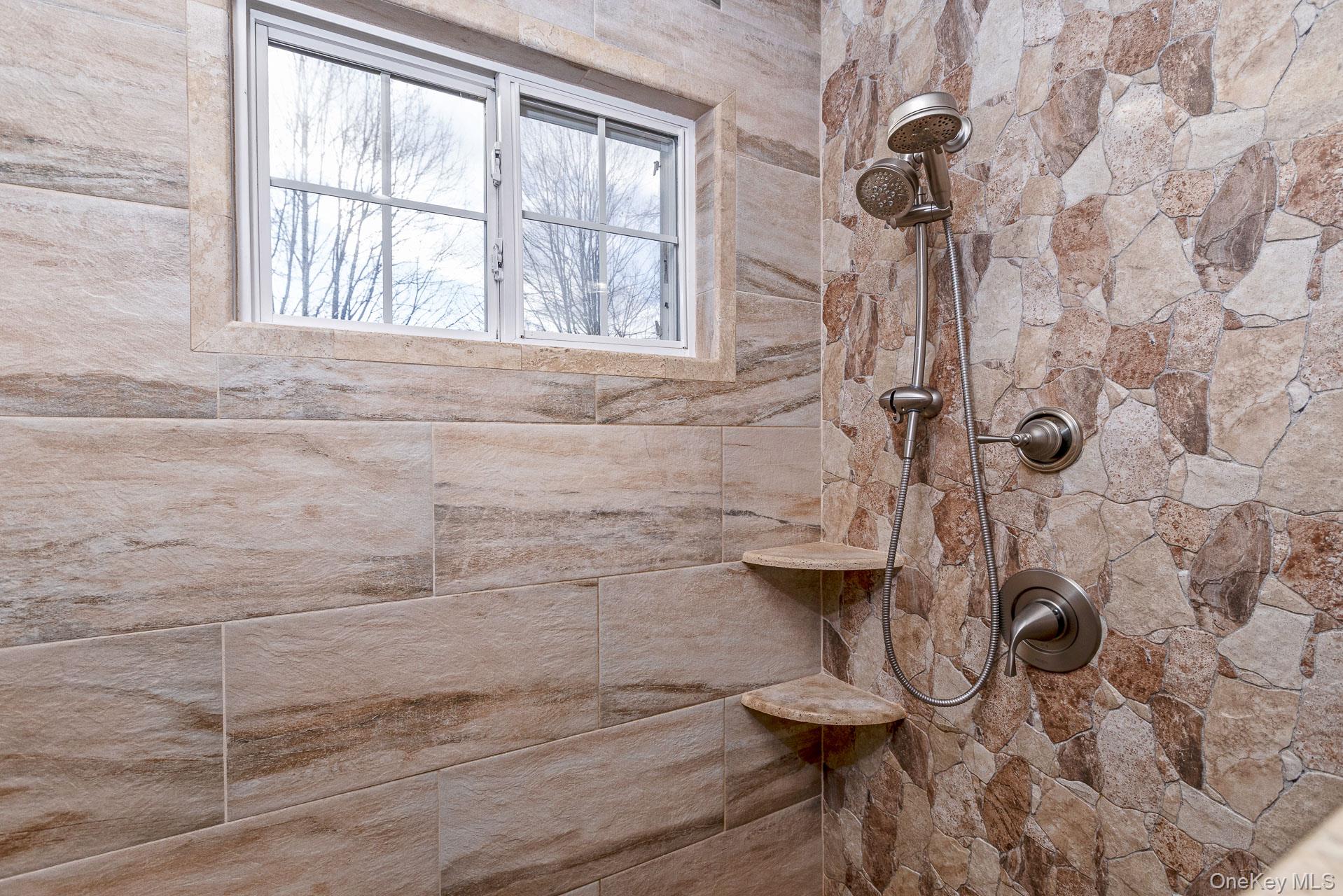 #16 photo, 25 Fordham Place, מחוז סאפוק Bay Shore , NY 11706