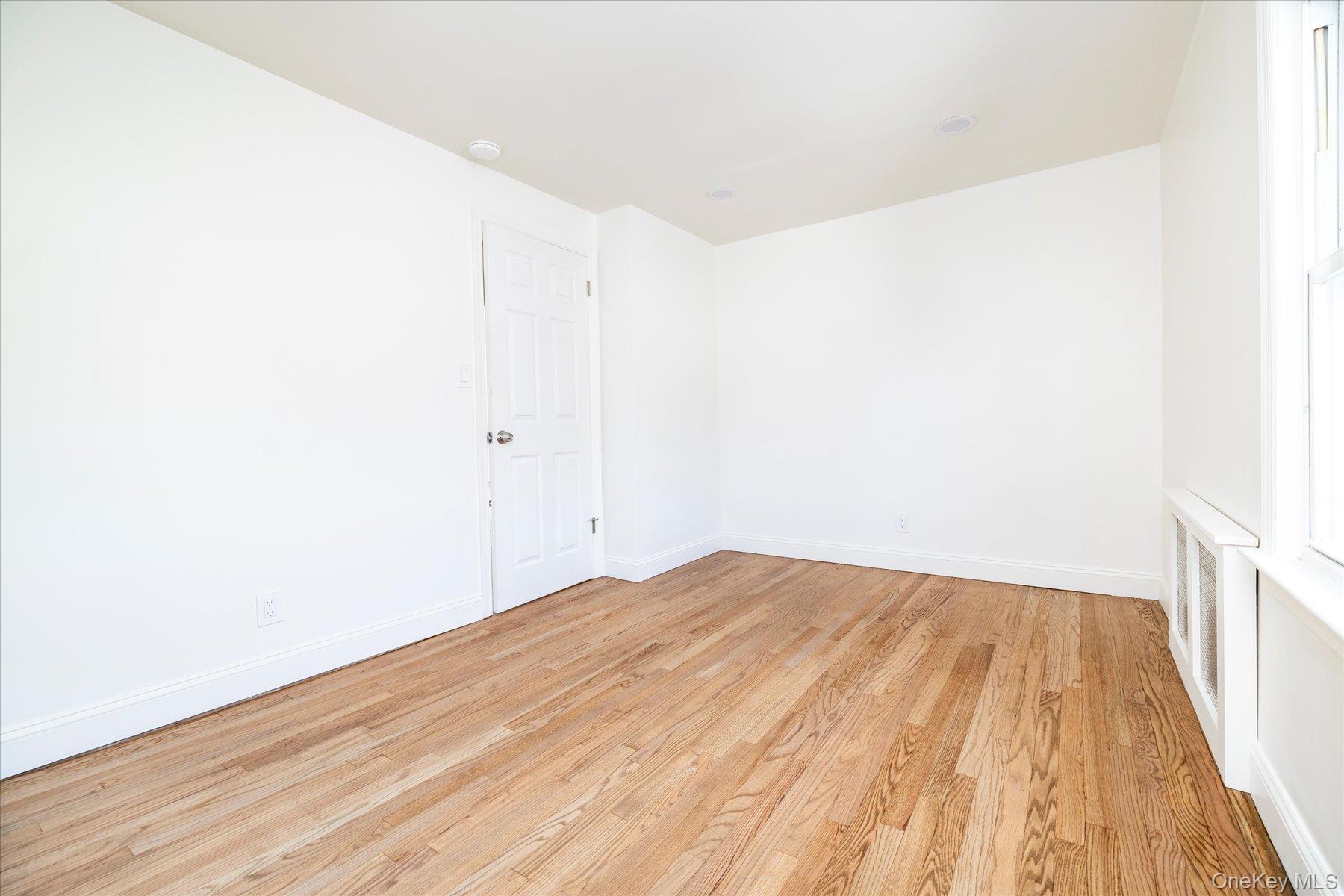 #17 photo, 9 Hanover Place, 롱 아일랜드 Rockville Centre , NY 11570