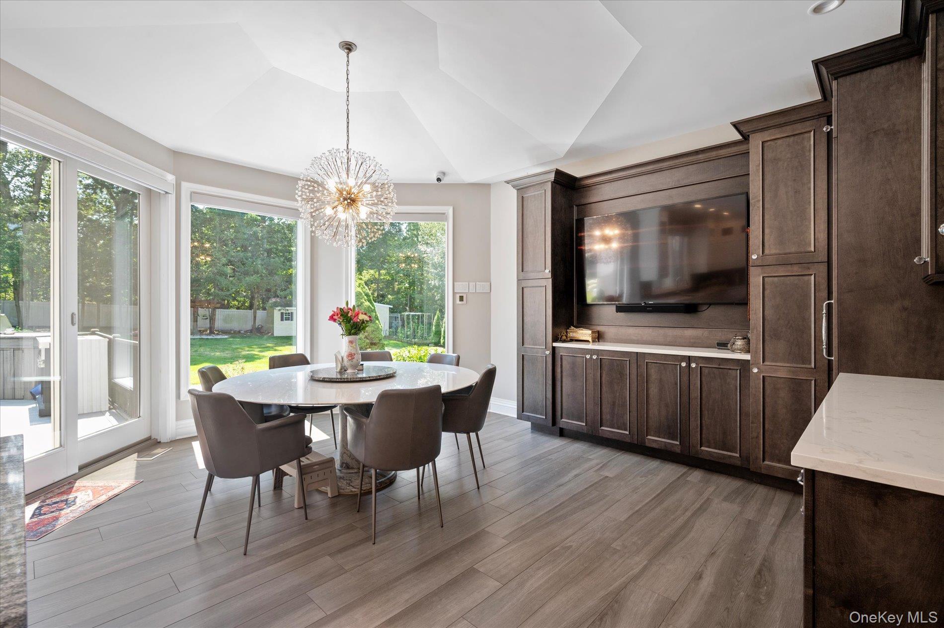 #18 photo, 9 Scenic View Court, Dix Hills , NY 11746