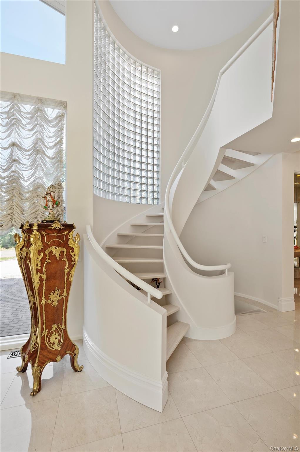 #9 photo, 9 Scenic View Court, Dix Hills , NY 11746