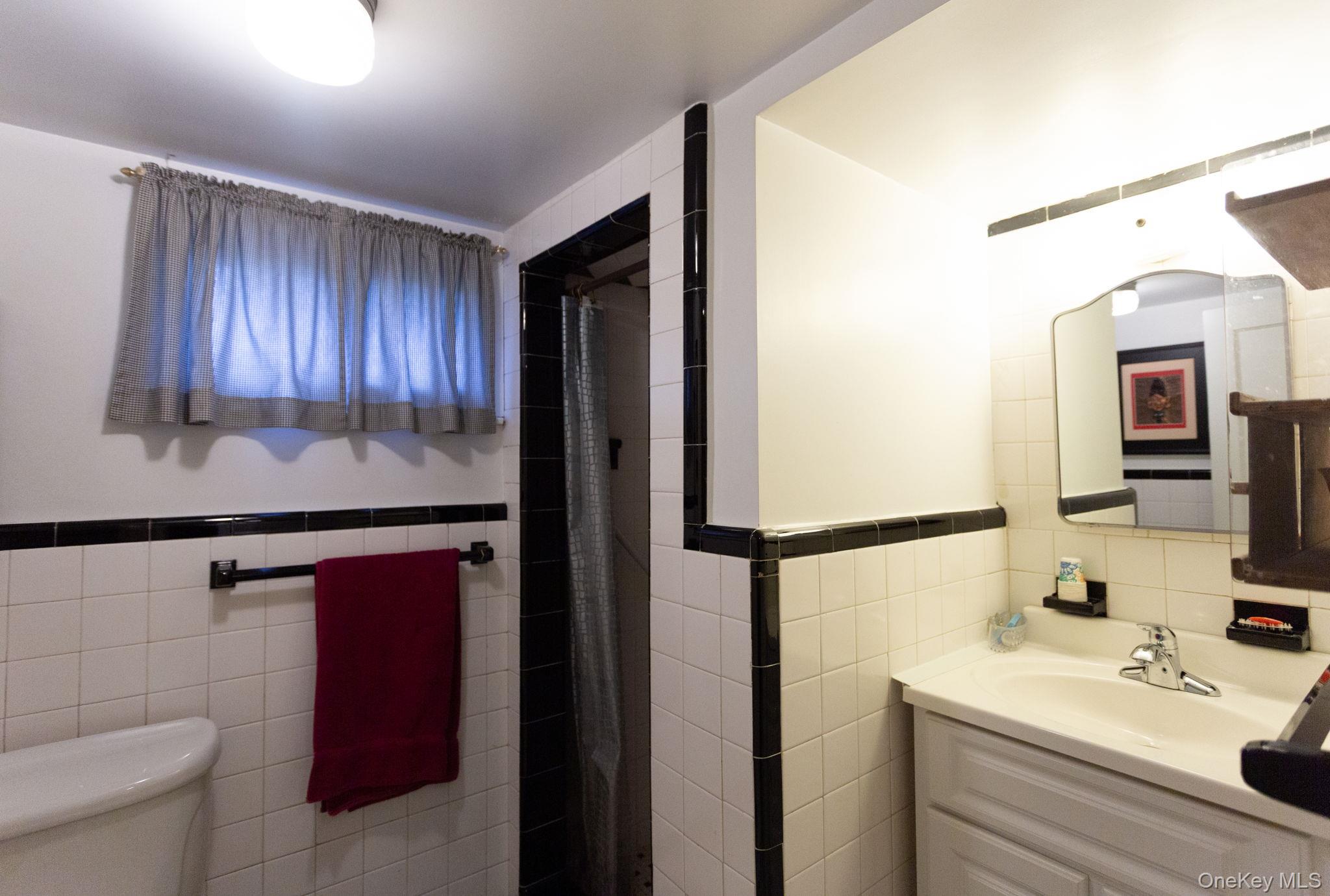 #16 photo, 73-10 169th Street, Fresh Meadows , NY 11366