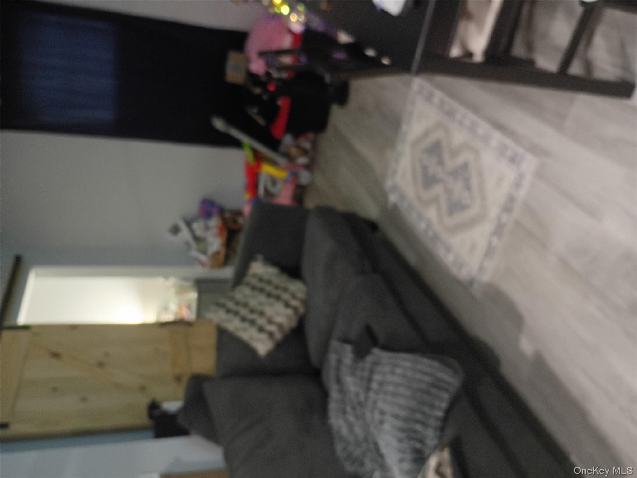 #12 photo, 1401 N Ocean Avenue, מחוז סאפוק Medford , NY 11763