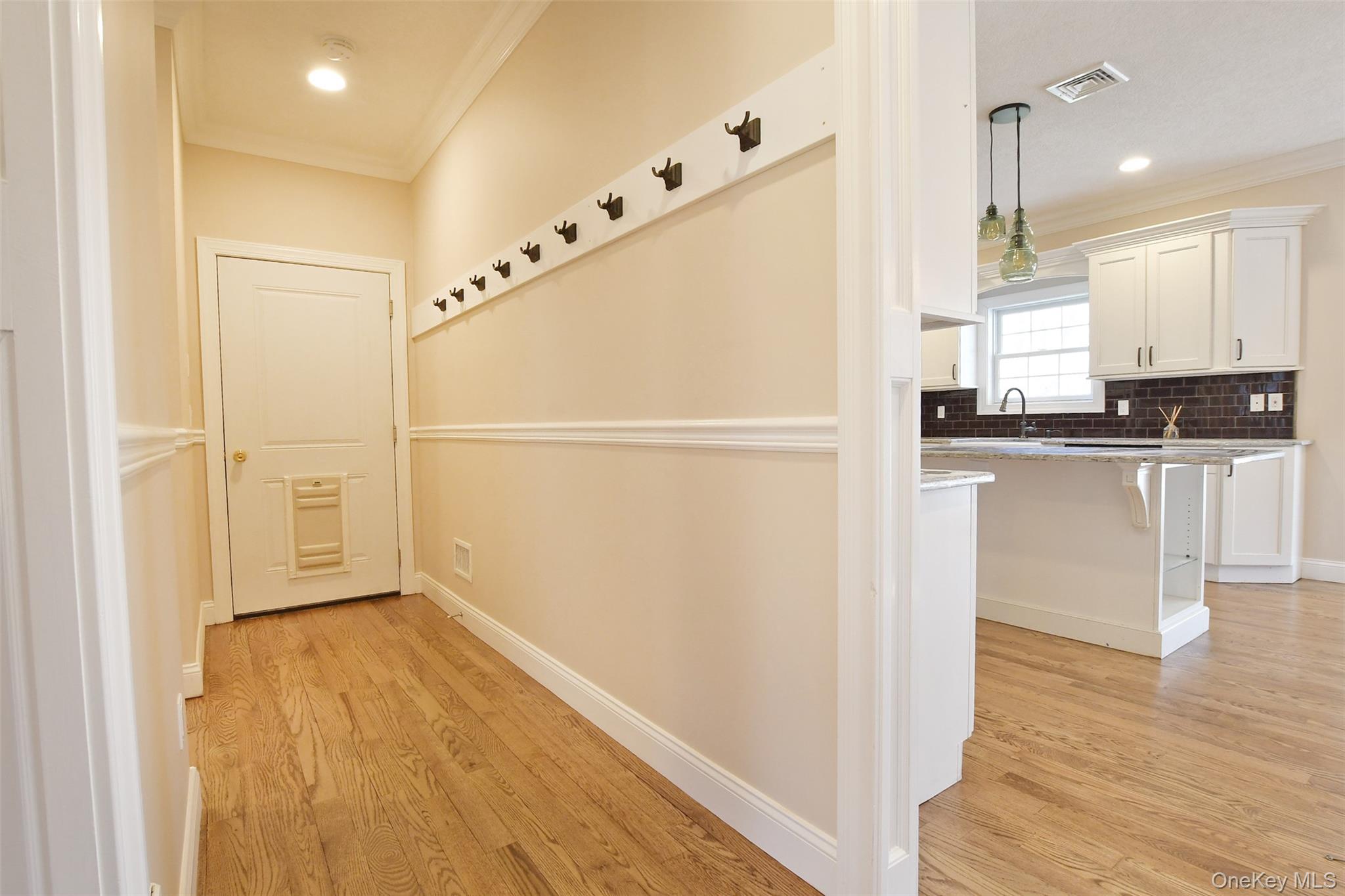 #17 photo, 103 Silver Beech Lane, Саффолк ‖ Calverton , NY 11933