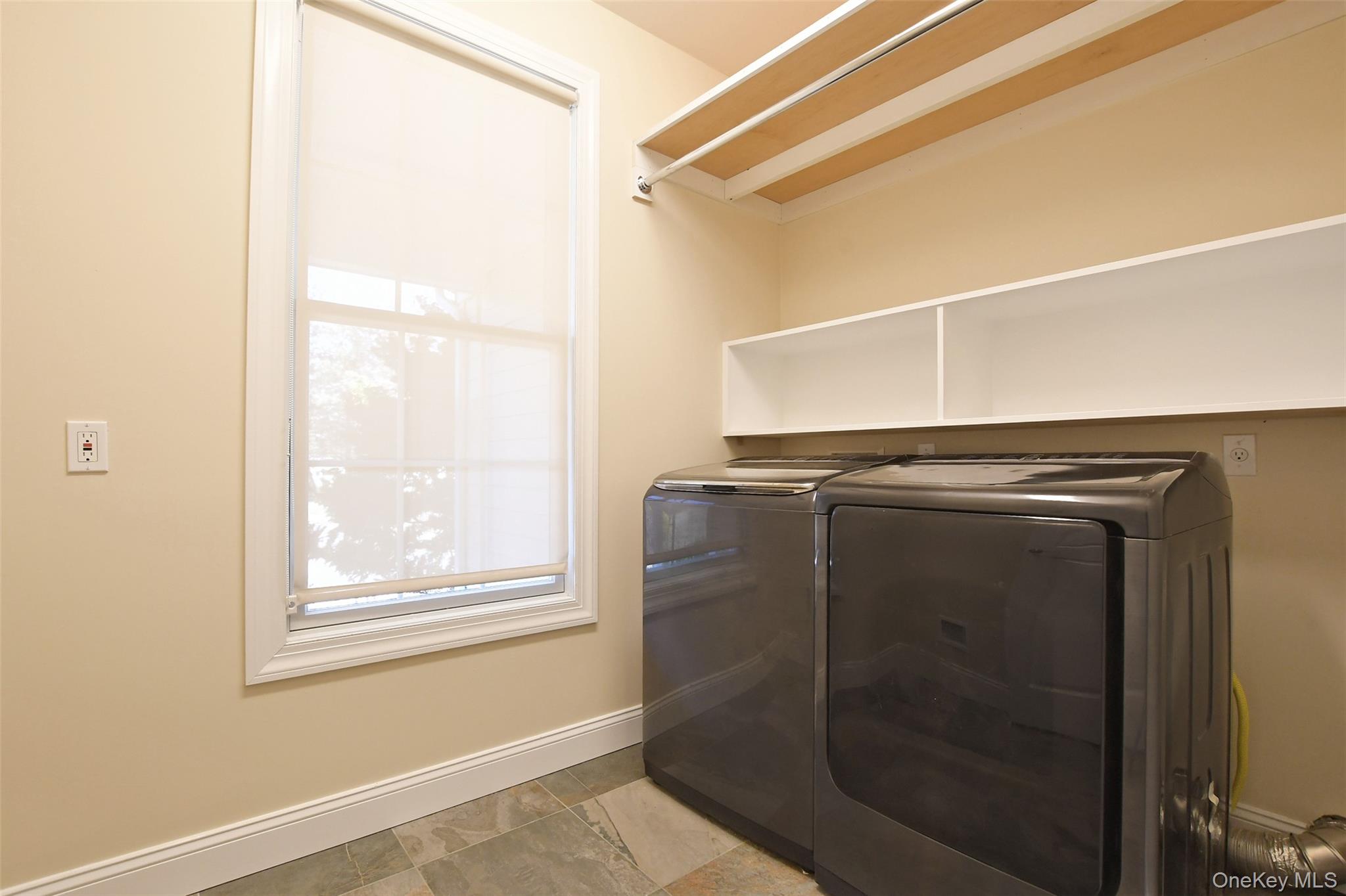 #19 photo, 103 Silver Beech Lane, Саффолк ‖ Calverton , NY 11933