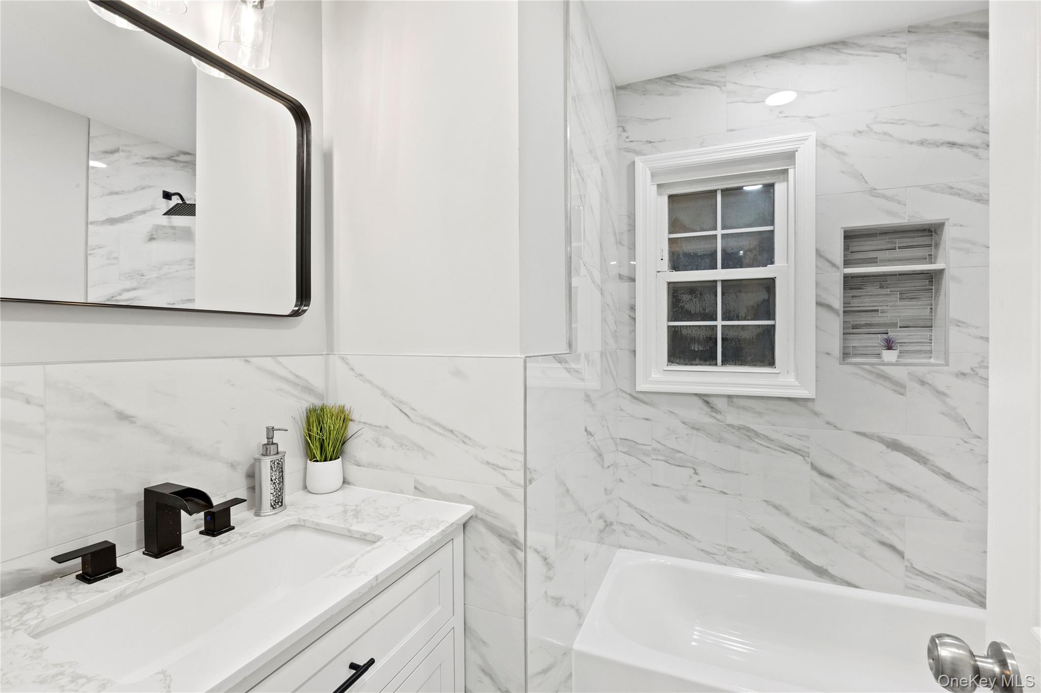 #17 photo, 25 Lincoln Avenue, Lake Ronkonkoma , NY 11779