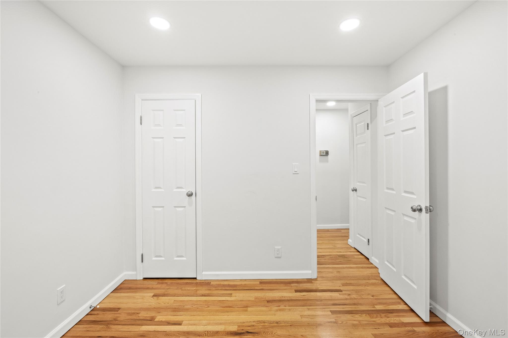 #19 photo, 25 Lincoln Avenue, Lake Ronkonkoma , NY 11779