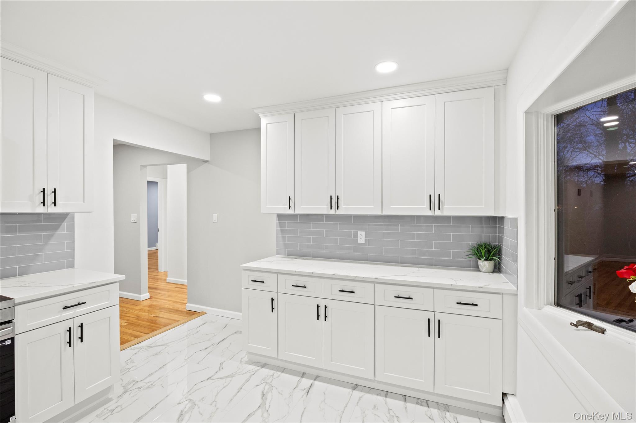 #5 photo, 25 Lincoln Avenue, Lake Ronkonkoma , NY 11779