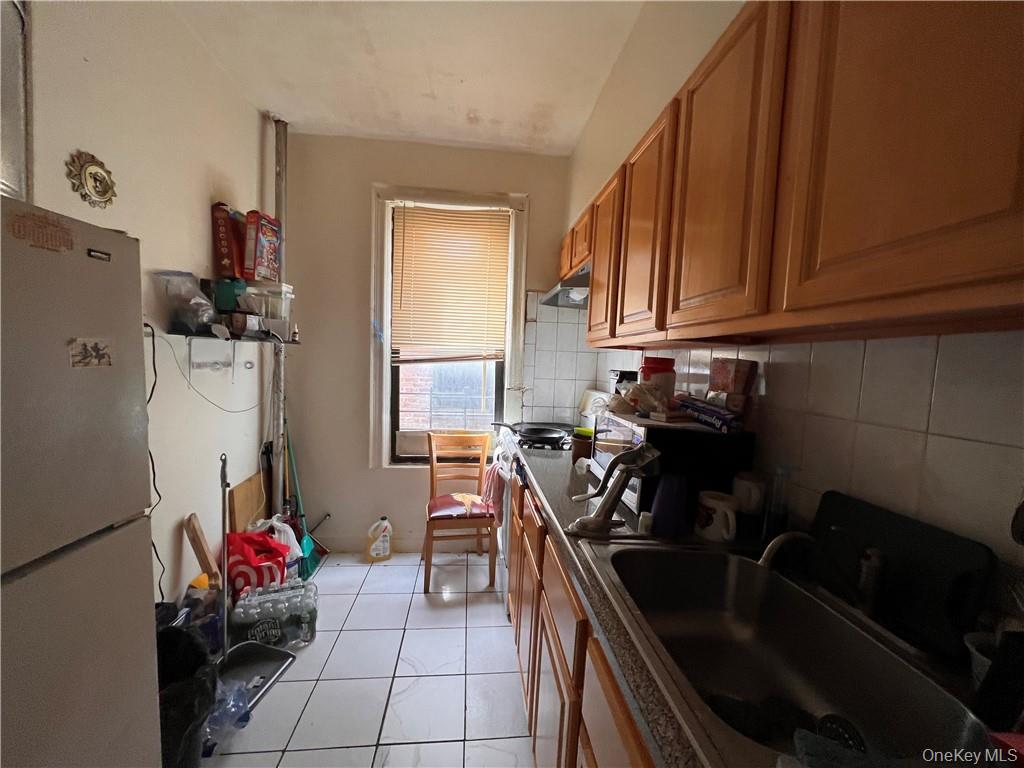 #3 photo, 58 Saint Nicholas Avenue, Brooklyn , NY 11237