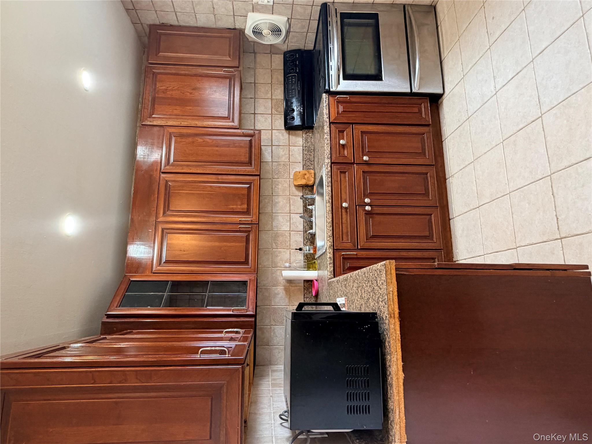 #7 photo, 717 Doane Avenue, Bellport , NY 11713