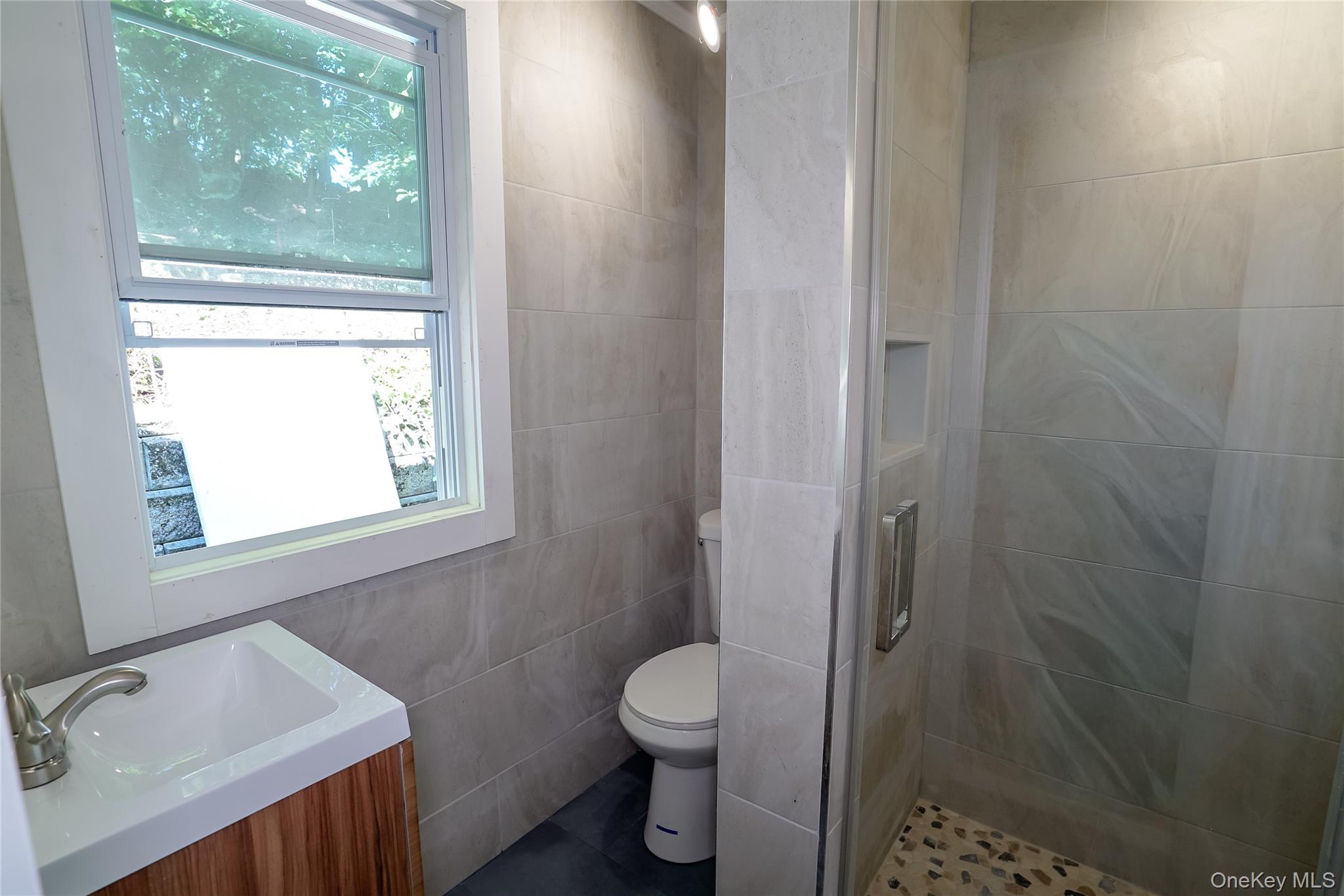 #13 photo, 333 Spring Road, Huntington , NY 11743