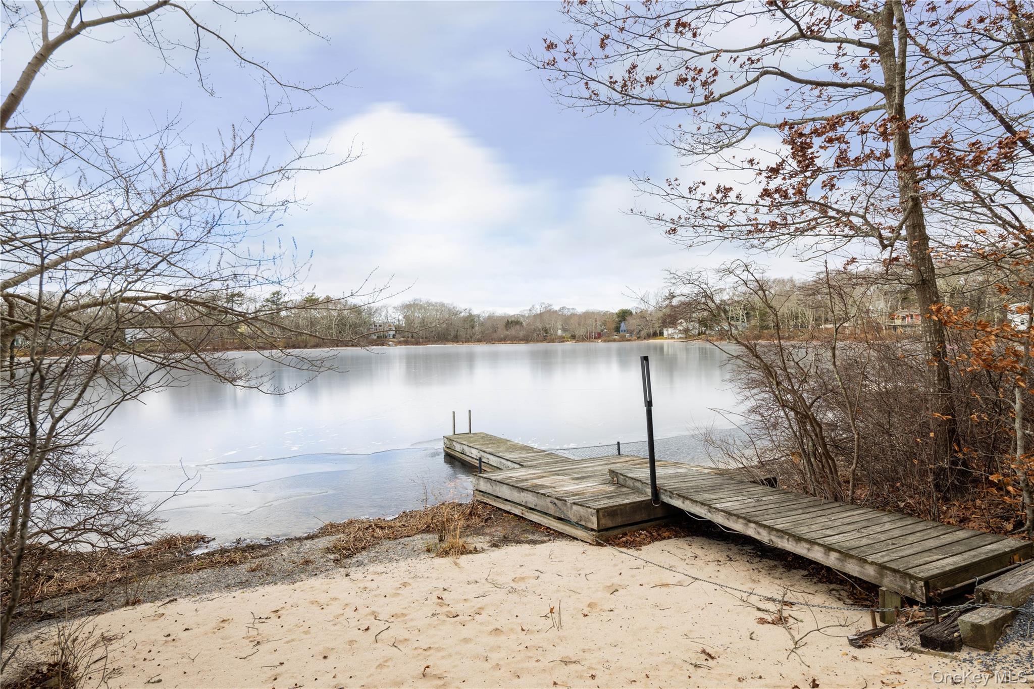 #2 photo, 15 Lake View Court, سوفولك Southampton , NY 11968