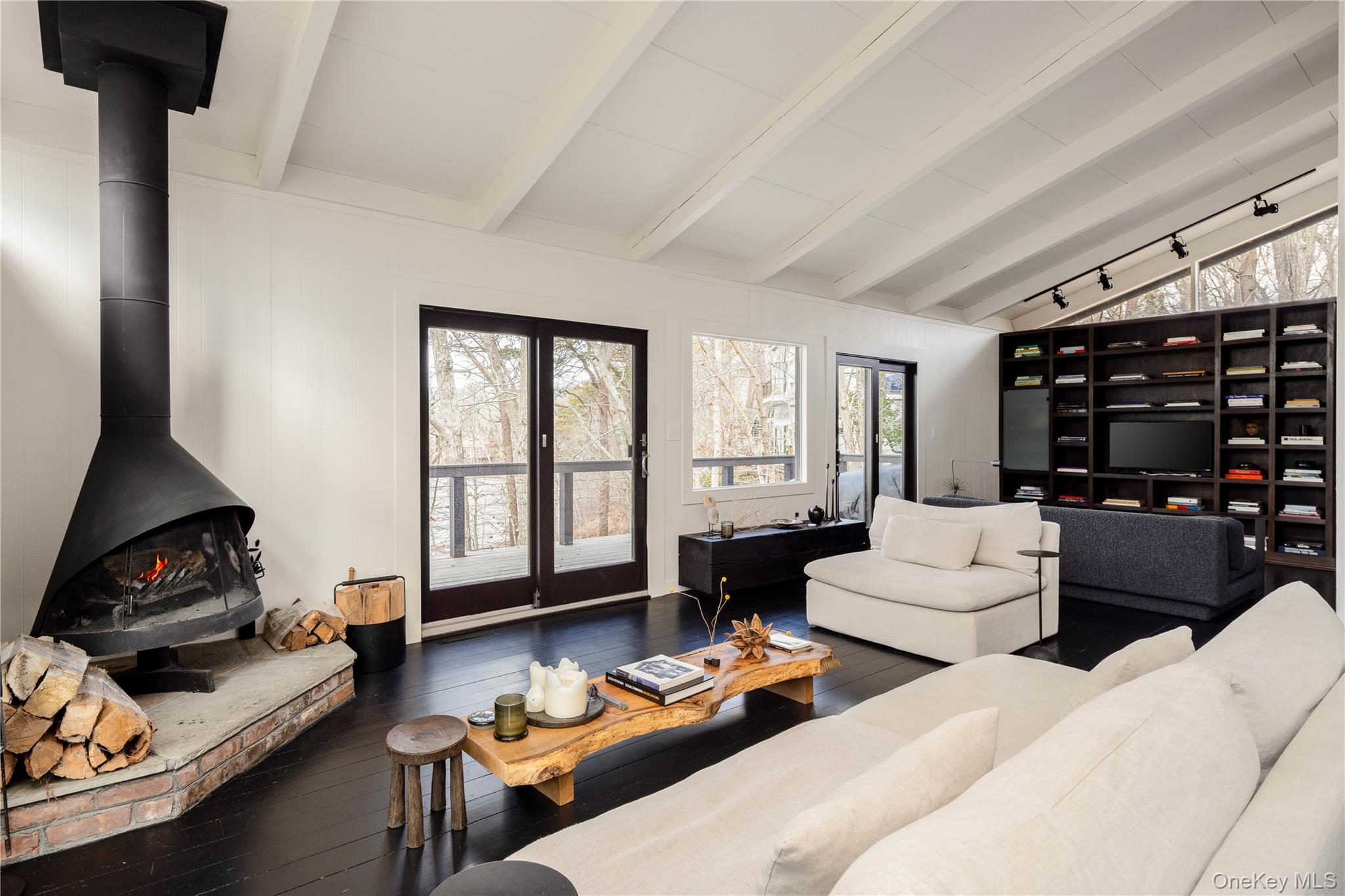 #3 photo, 15 Lake View Court, سوفولك Southampton , NY 11968