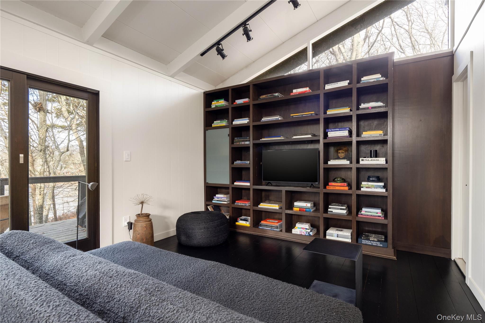 #4 photo, 15 Lake View Court, سوفولك Southampton , NY 11968