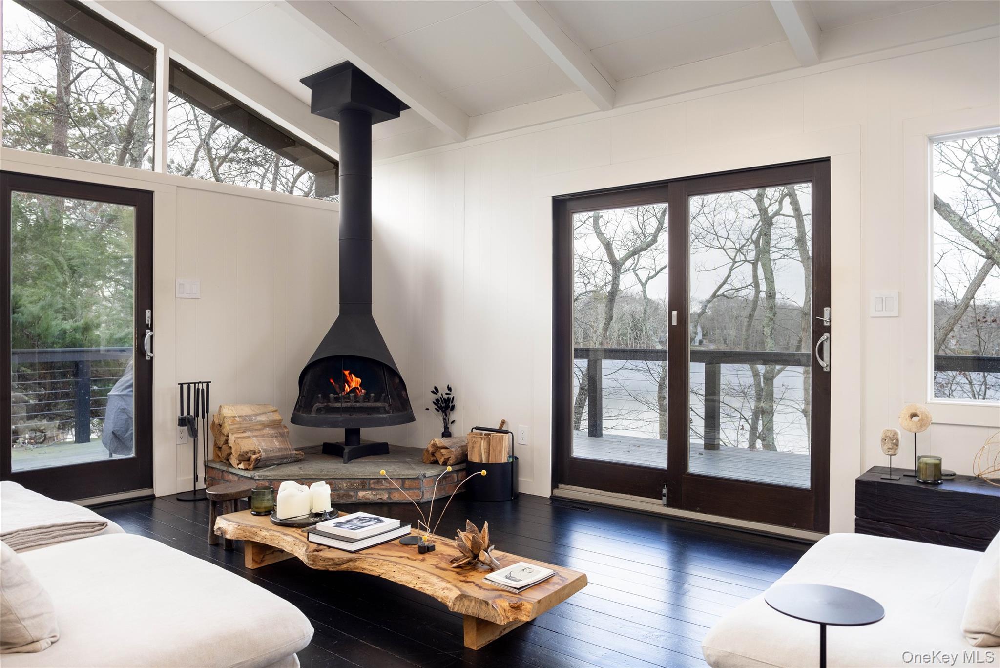 #5 photo, 15 Lake View Court, سوفولك Southampton , NY 11968