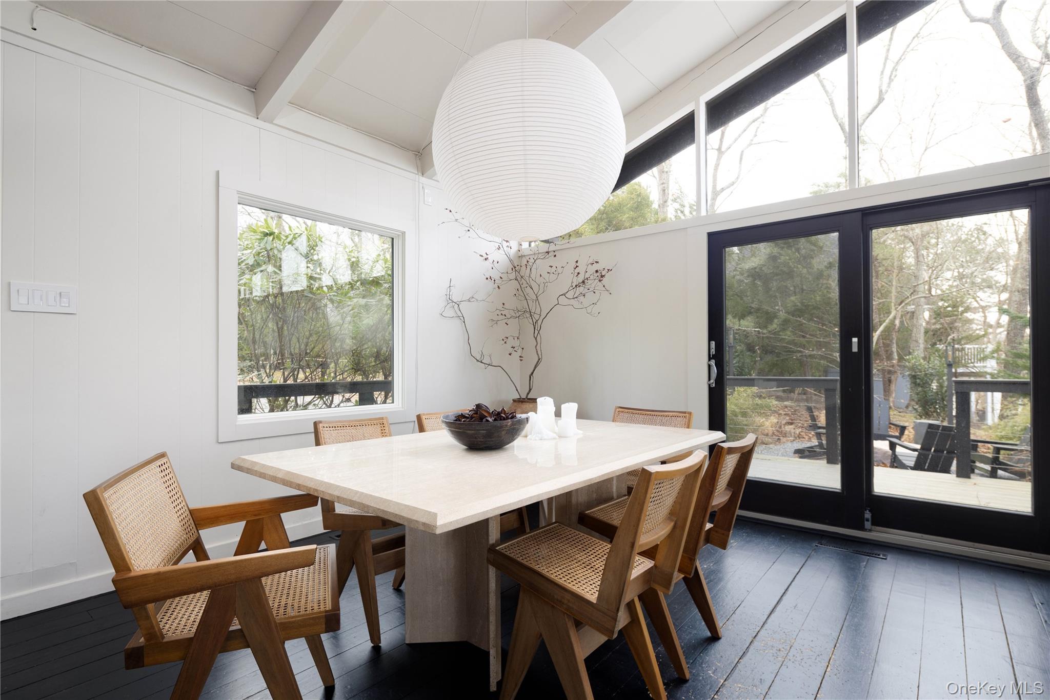 #6 photo, 15 Lake View Court, سوفولك Southampton , NY 11968