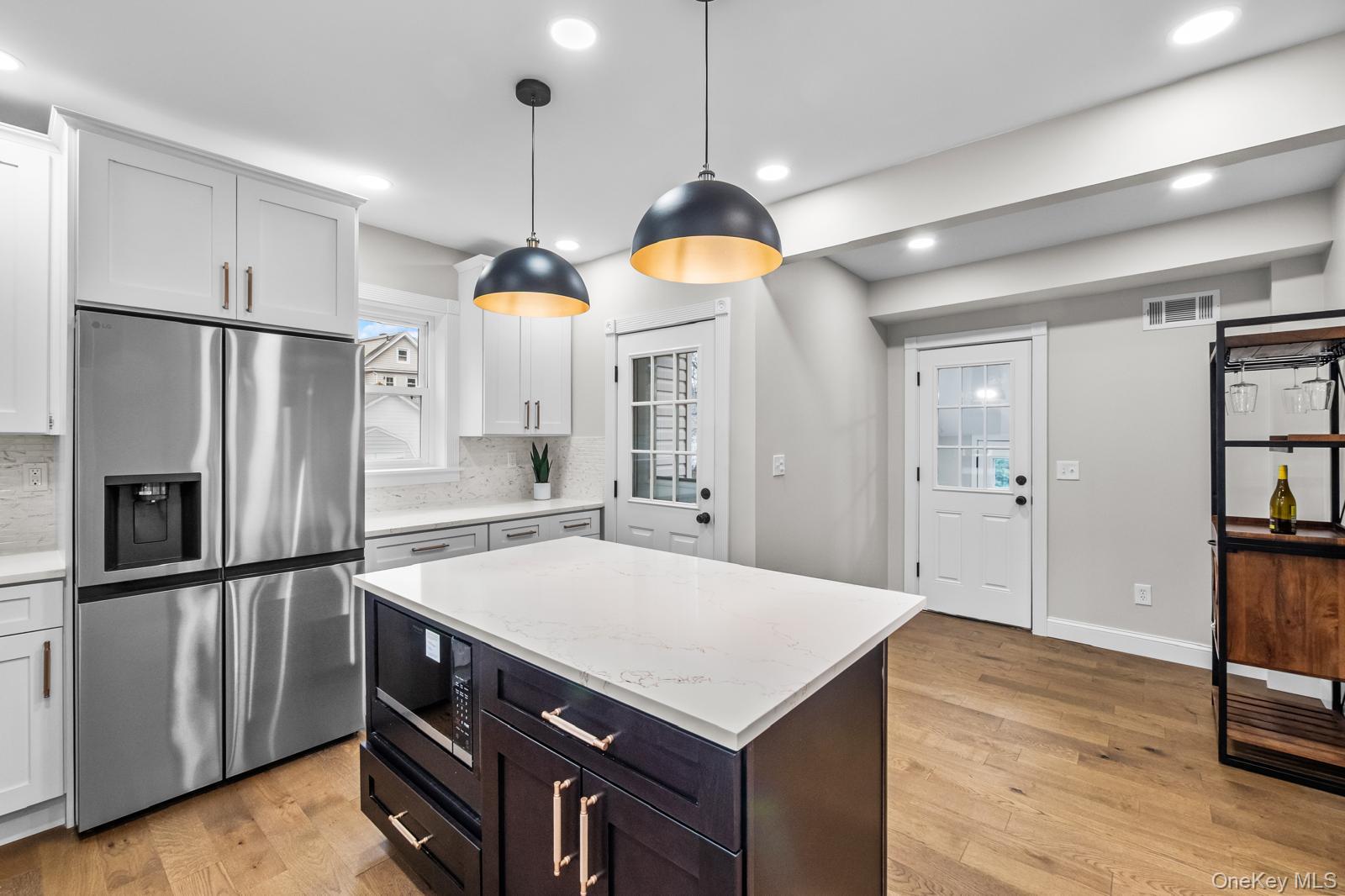 #9 photo, 78 E Maltbie Avenue, 뉴욕주 Suffern , NY 10901