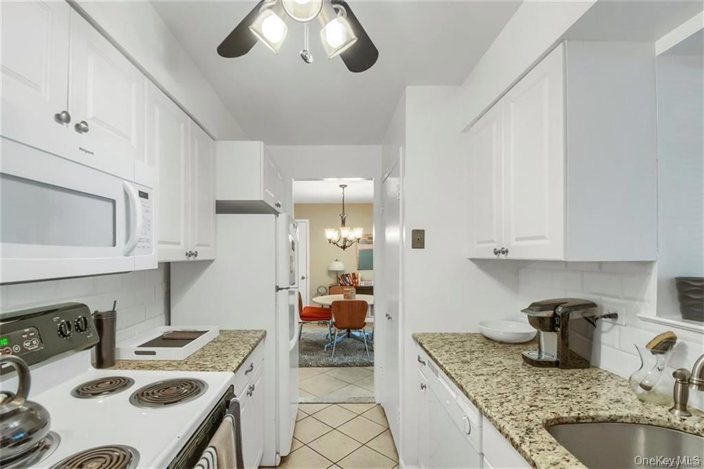 #12 photo, 6 Bronxville Glen Drive, ब्रोंक्स Bronxville , NY 10708