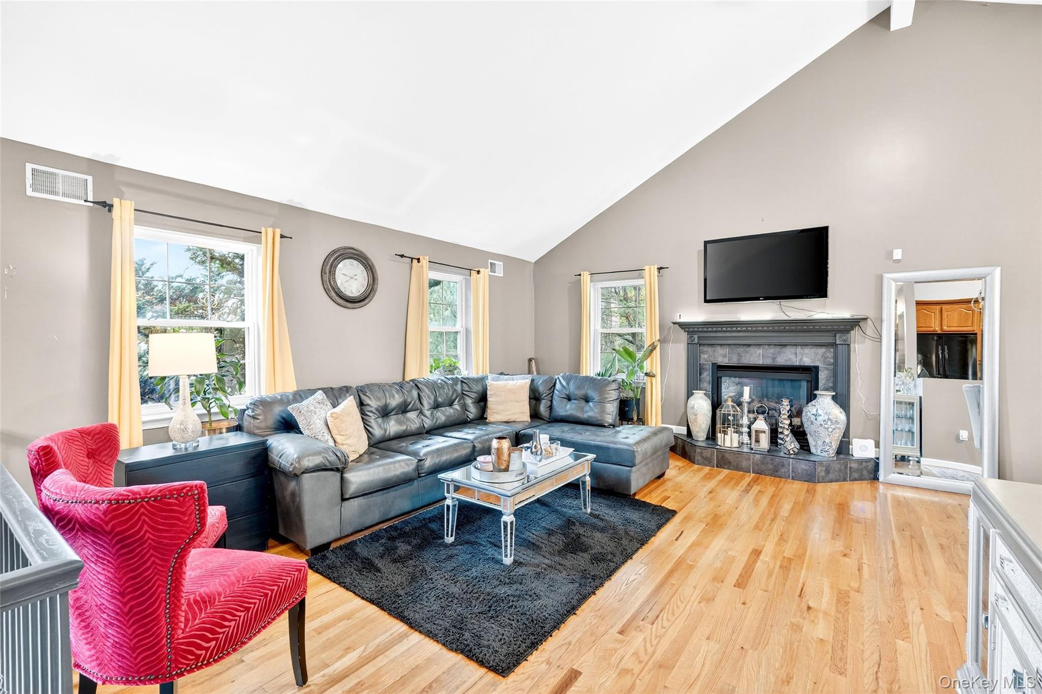 #14 photo, 131 Erie Avenue, New Windsor , NY 12553