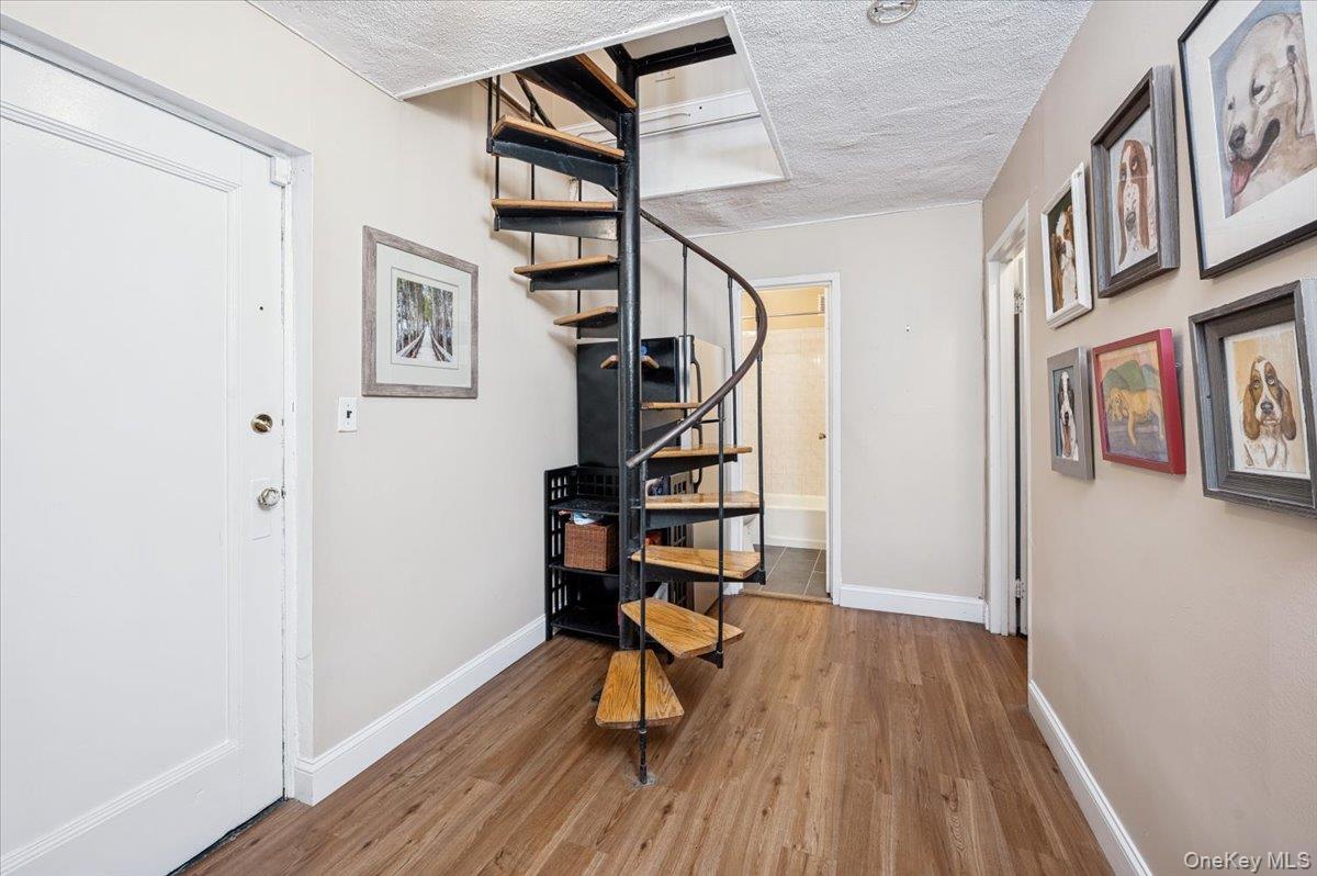 #9 photo, 3 Campus Pl, Scarsdale , NY 10583