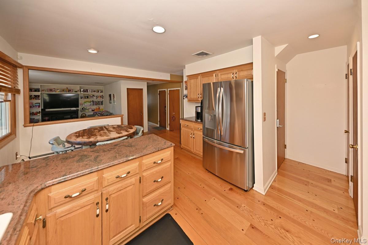 #13 photo, 7 Lexington Road, New City , NY 10956