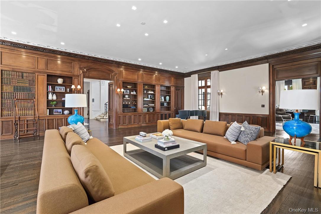 #12 photo, 99 Mamaroneck Road, Scarsdale , NY 10583