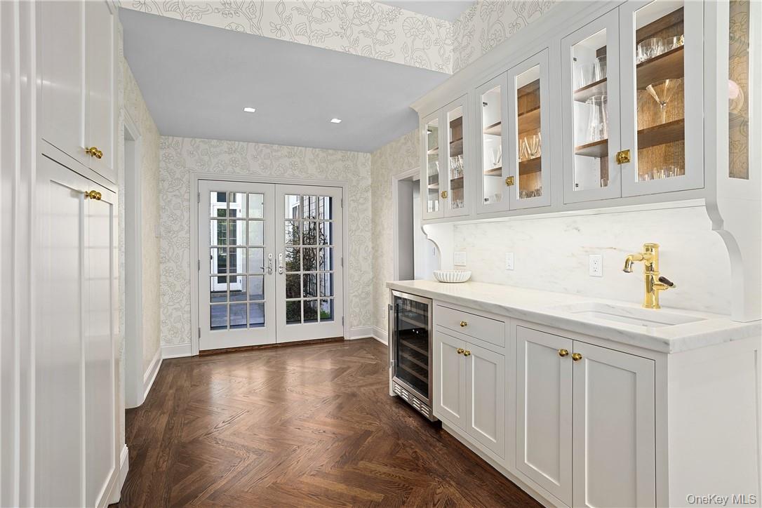 #8 photo, 99 Mamaroneck Road, Scarsdale , NY 10583