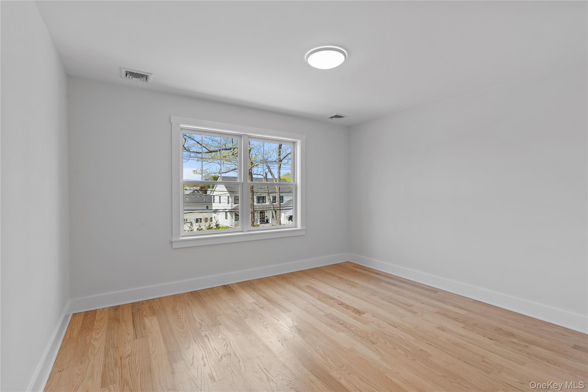 #19 photo, 561 King Street, Port Chester , NY 10573