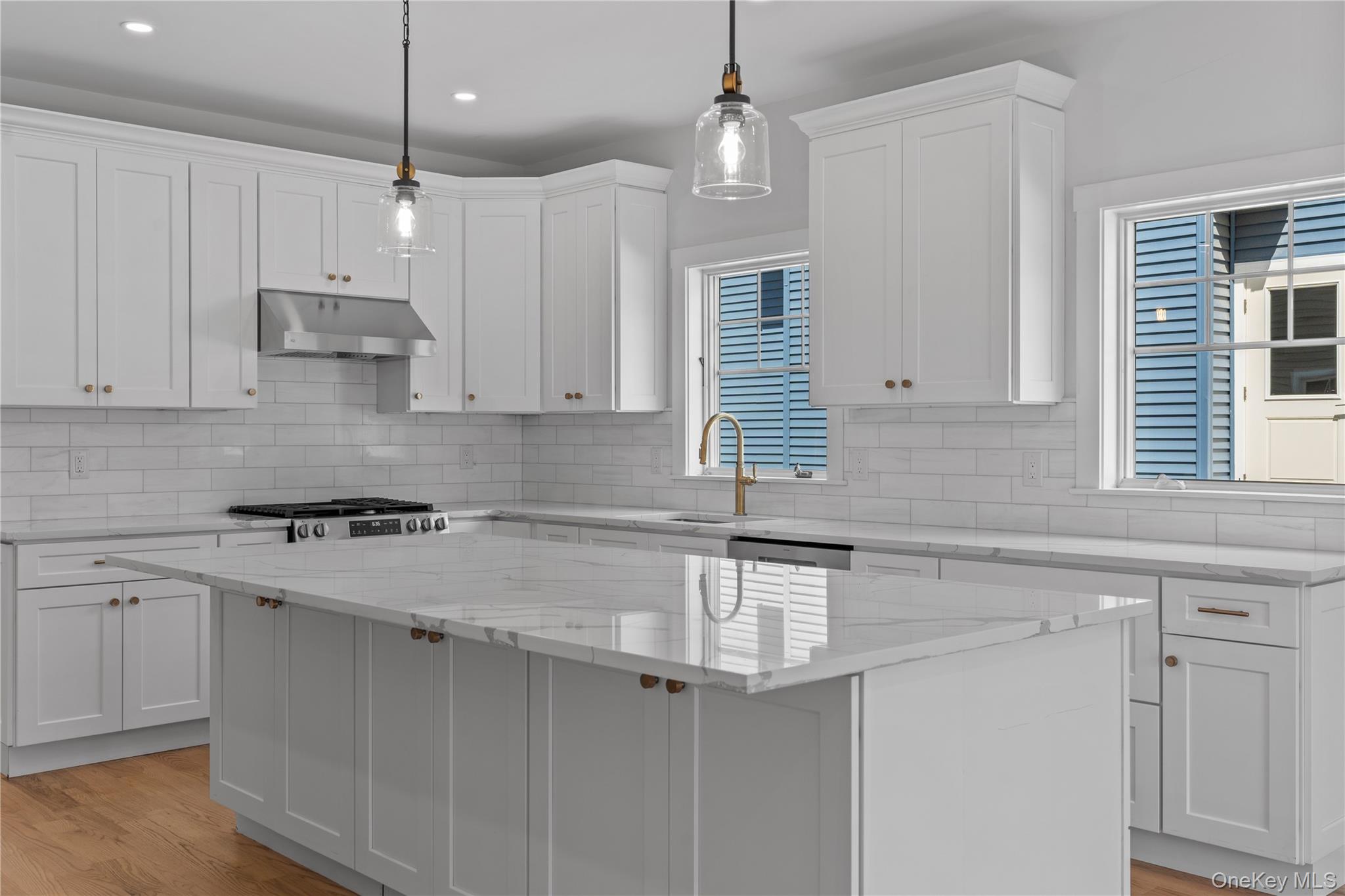 #3 photo, 561 King Street, Port Chester , NY 10573