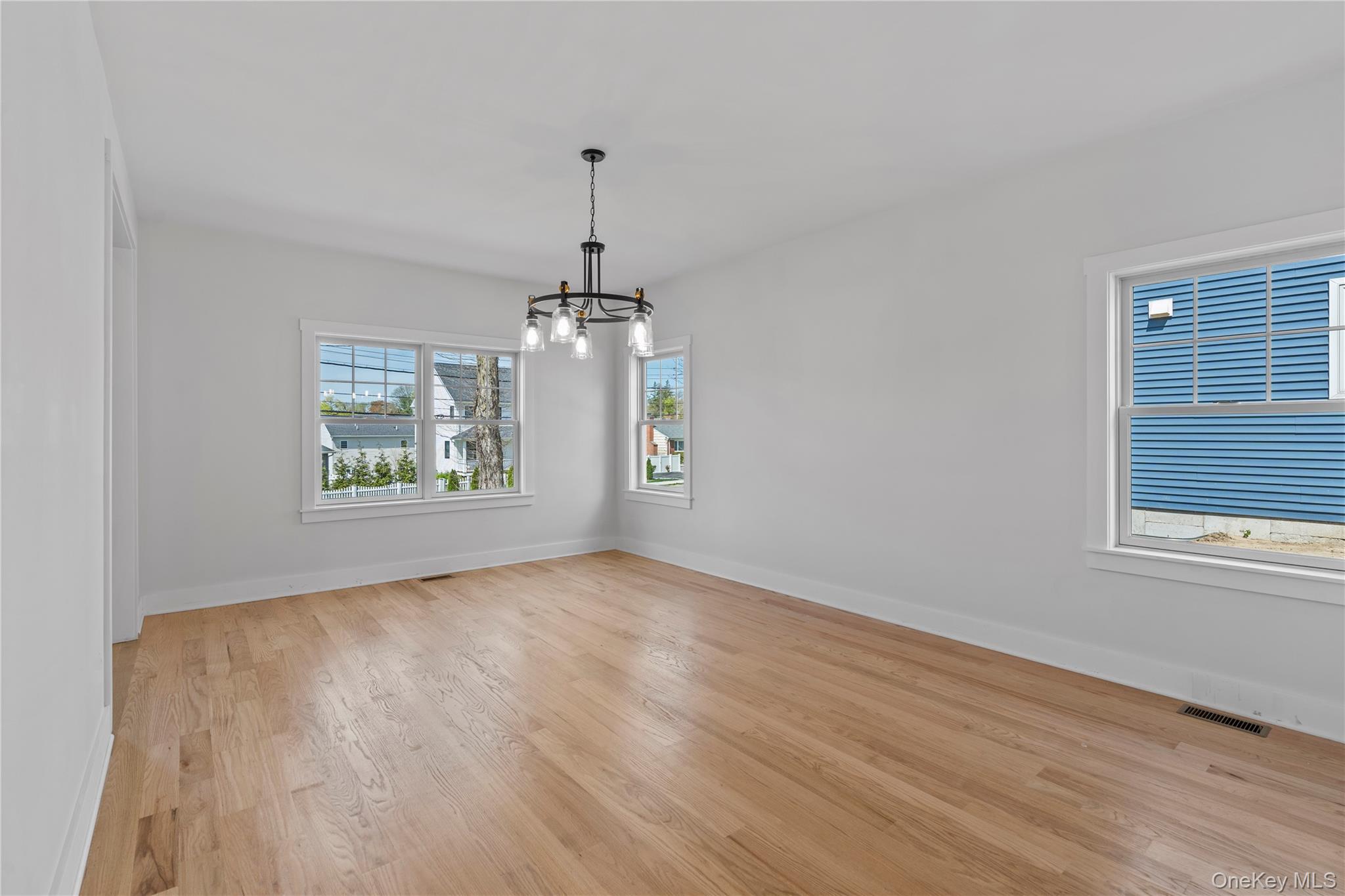 #7 photo, 561 King Street, Port Chester , NY 10573