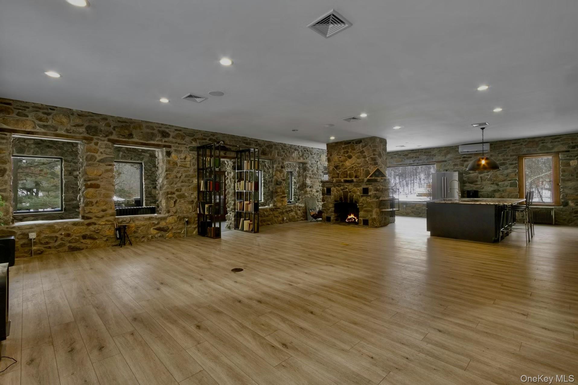 #8 photo, 21 Bird Hill Road, Tomkins Cove , NY 10986