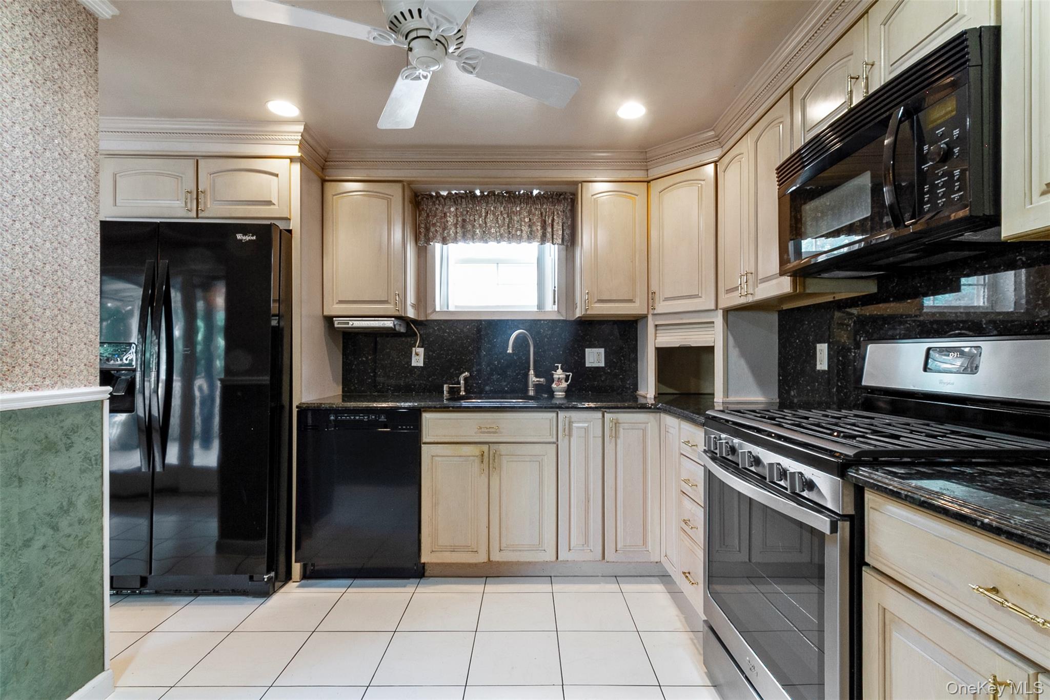 #10 photo, 89 Devoe Avenue, Yonkers , NY 10705