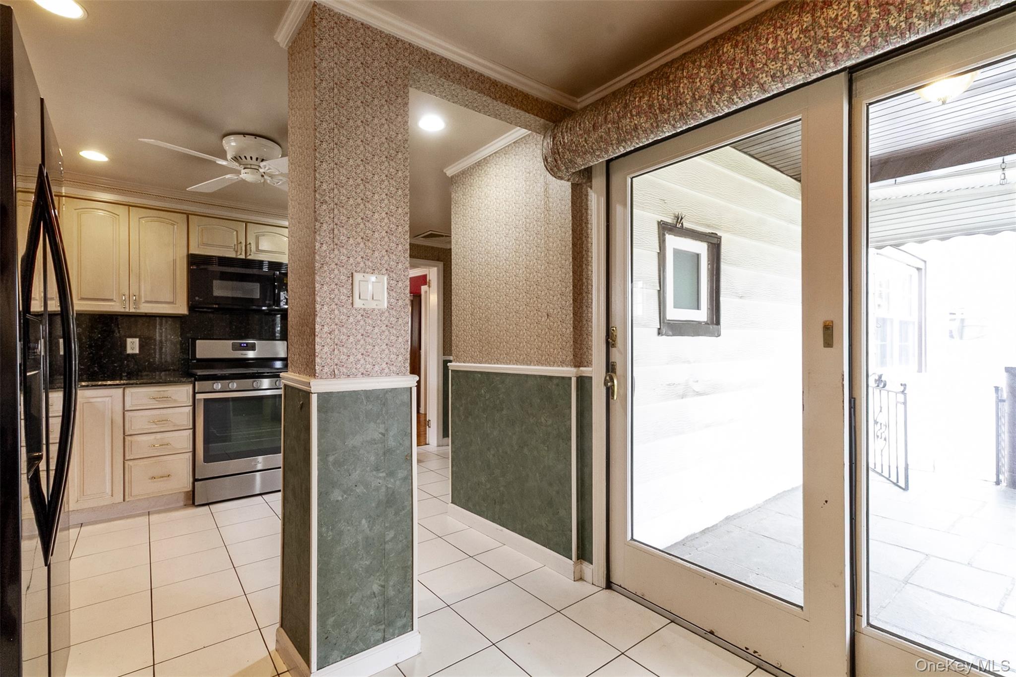 #8 photo, 89 Devoe Avenue, Yonkers , NY 10705