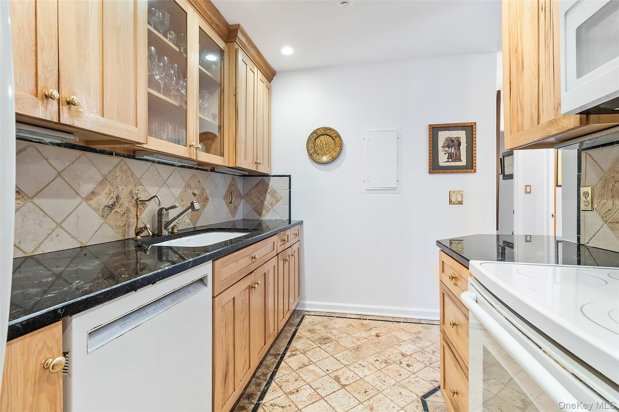 #13 photo, 341 Furnace Dock Road, Cortlandt Manor , NY 10567