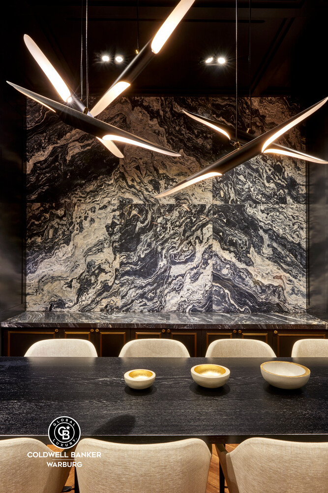 #9 photo, 425 W 50TH Street, Hell's Kitchen , NY 10019