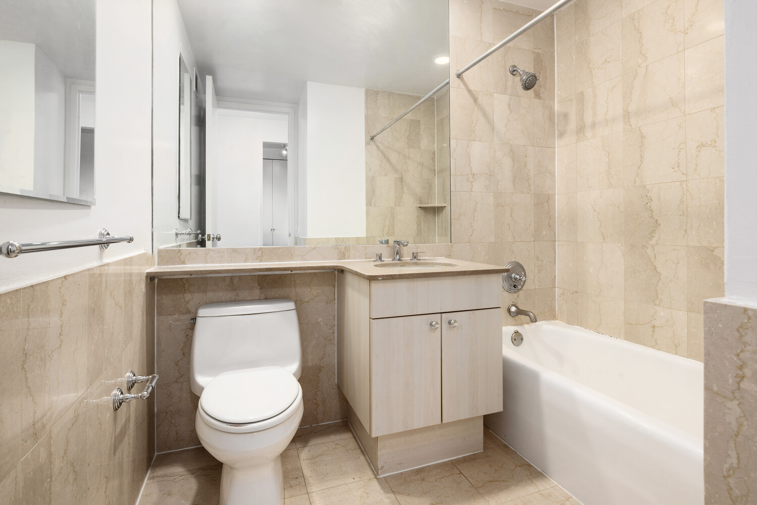 #5 photo, New York City, מנהטן Lenox Hill , NY 10065