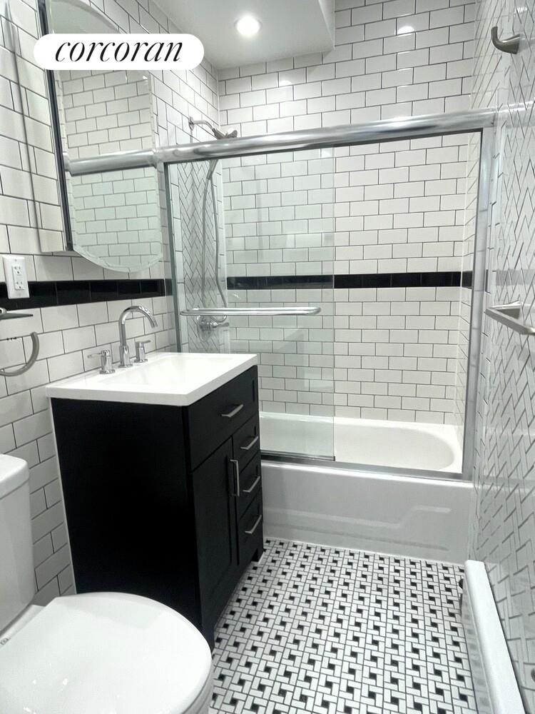 #7 photo, 318 E 62ND Street, מנהטן Lenox Hill , NY 10065