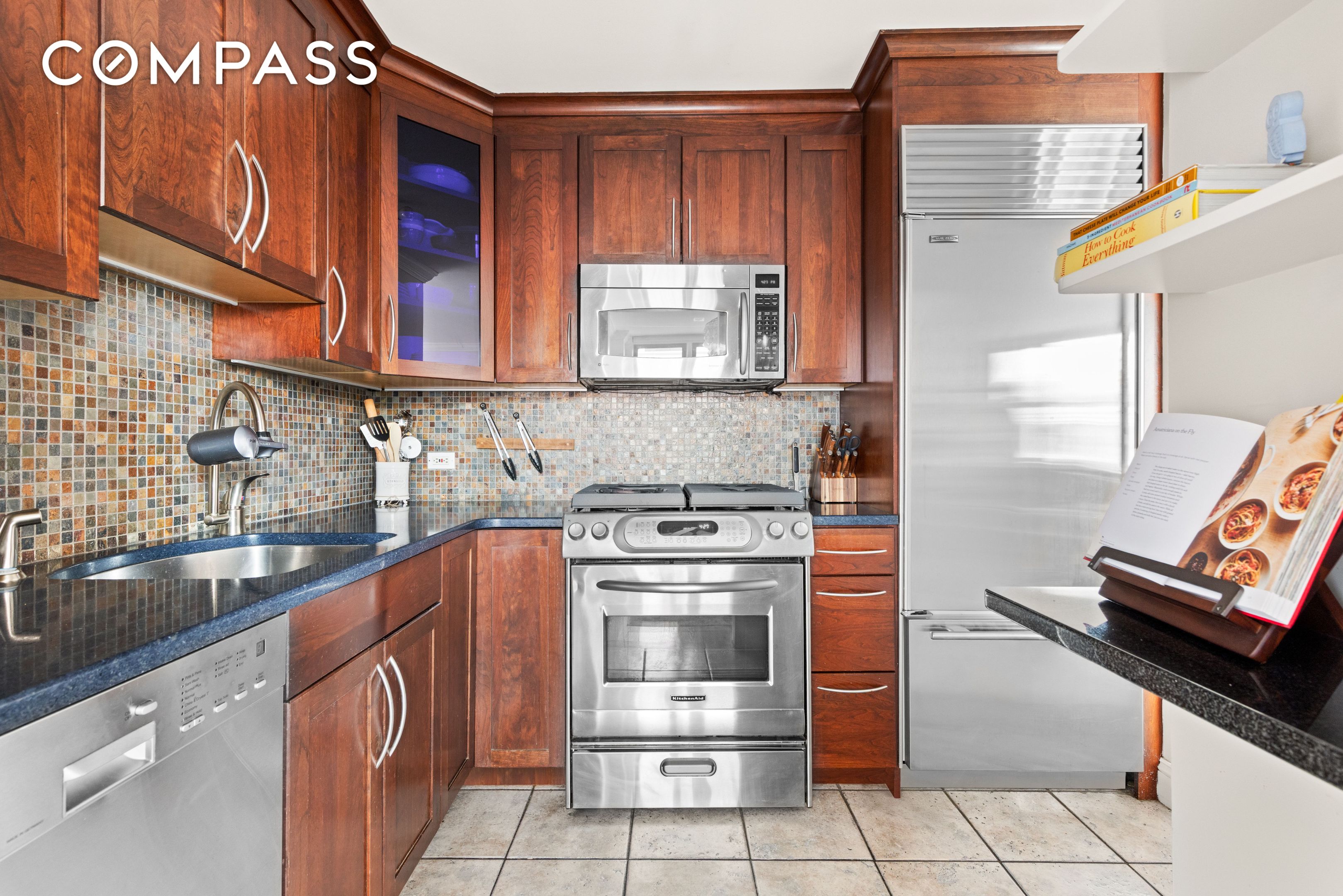 #8 photo, 200 W 79th Street, Upper West Side , NY 10024