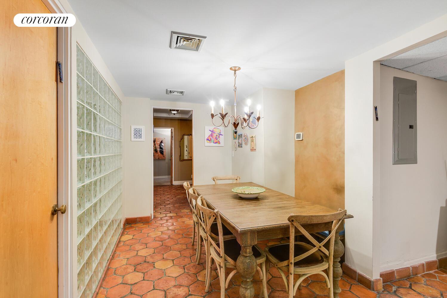 #11 photo, 545 W END Avenue, Upper West Side , NY 10024