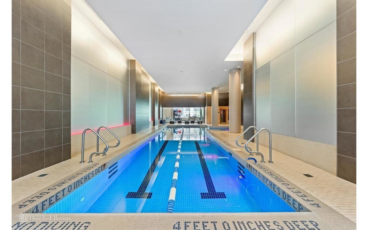 #11 photo, 325 5TH Avenue, Midtown , NY 10016