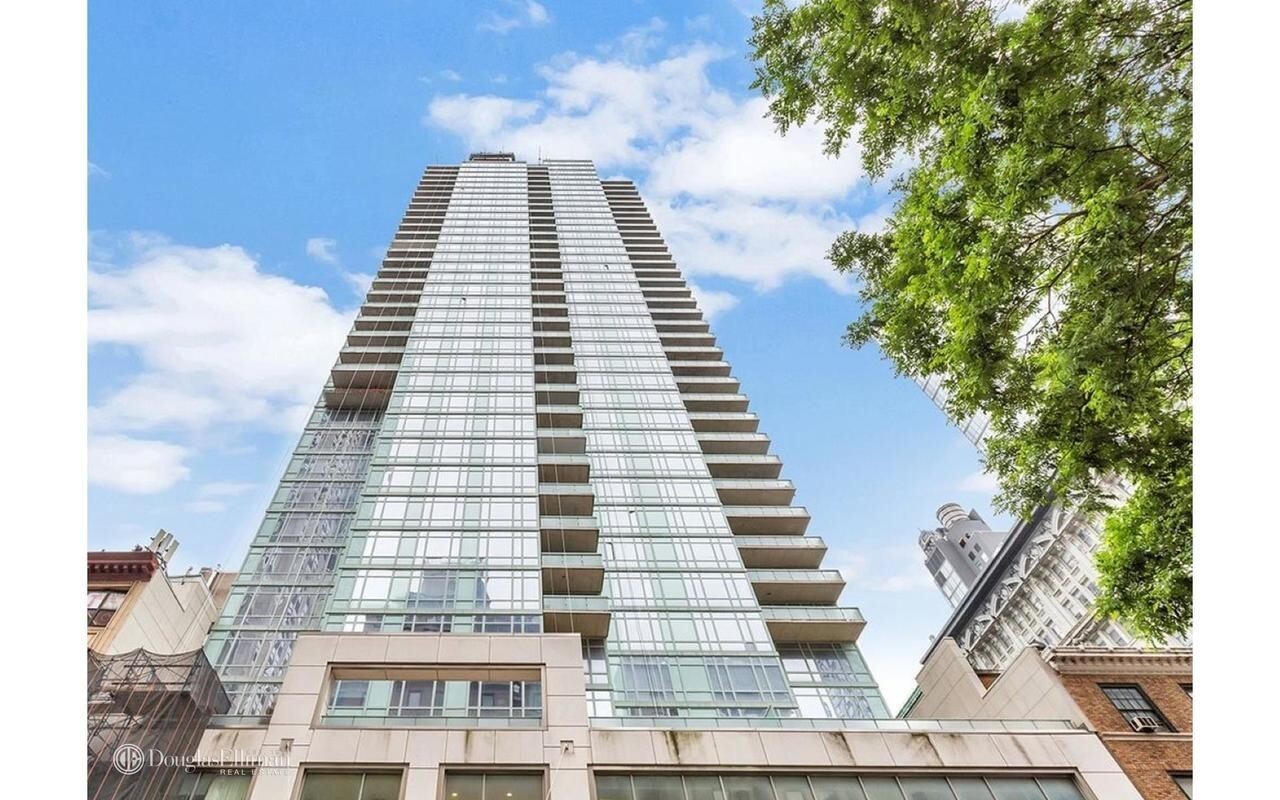 #4 photo, 325 5TH Avenue, Midtown , NY 10016