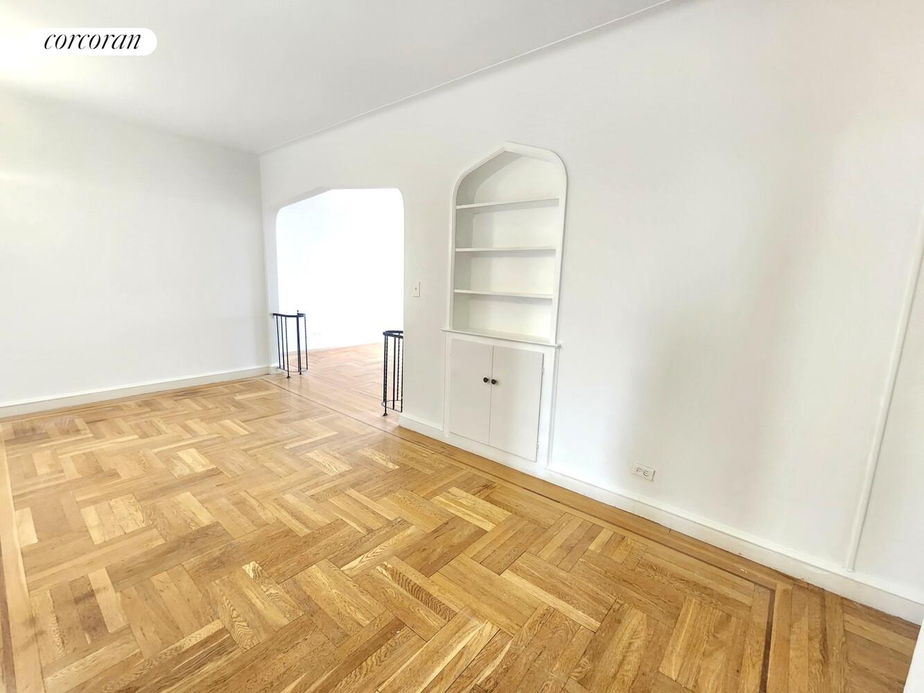 #2 photo, 5400 FIELDSTON Road, Бронкс ‖ North Riverdale , NY 10471