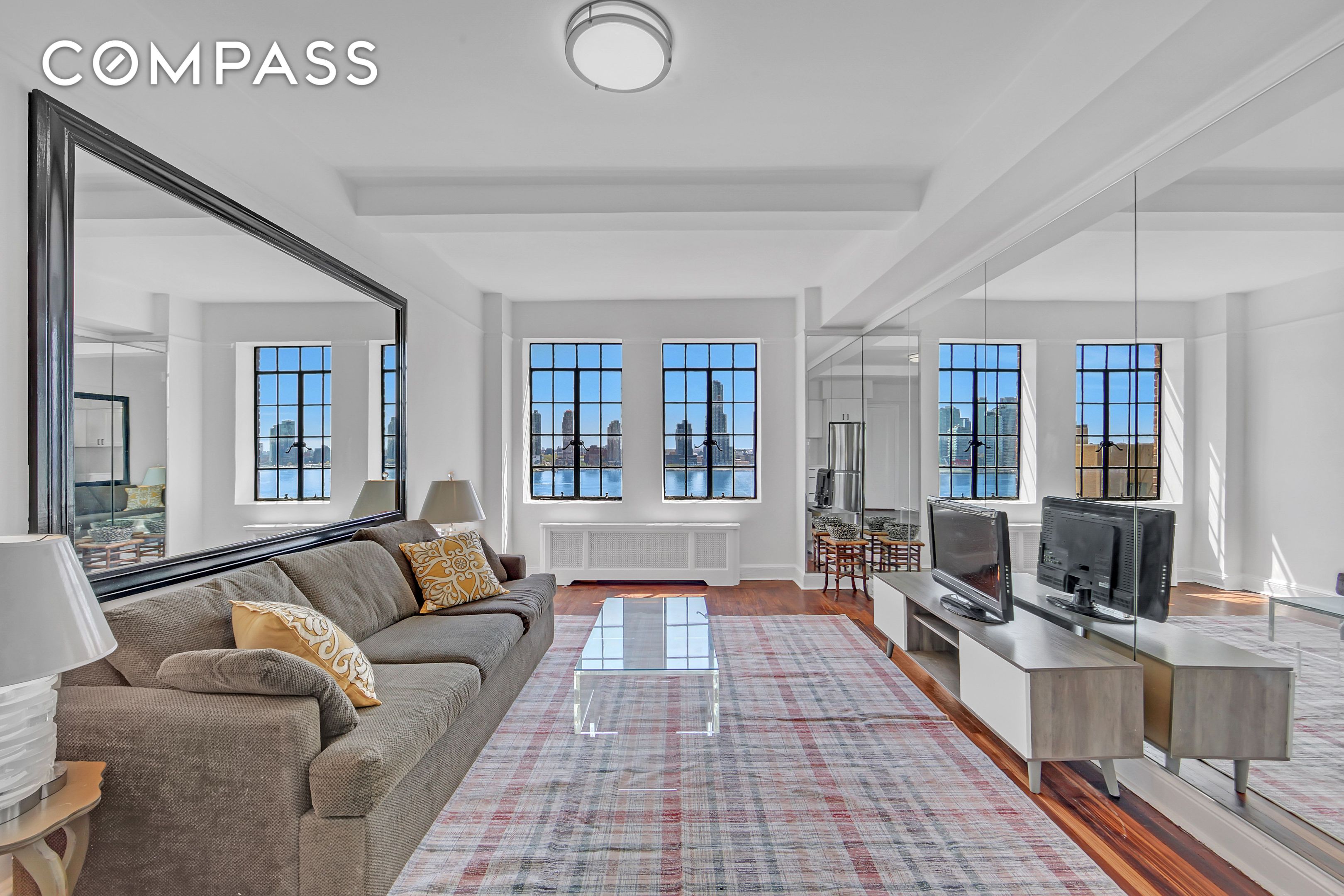 #3 photo, 5 Tudor City Place, Murray Hill , NY 10017