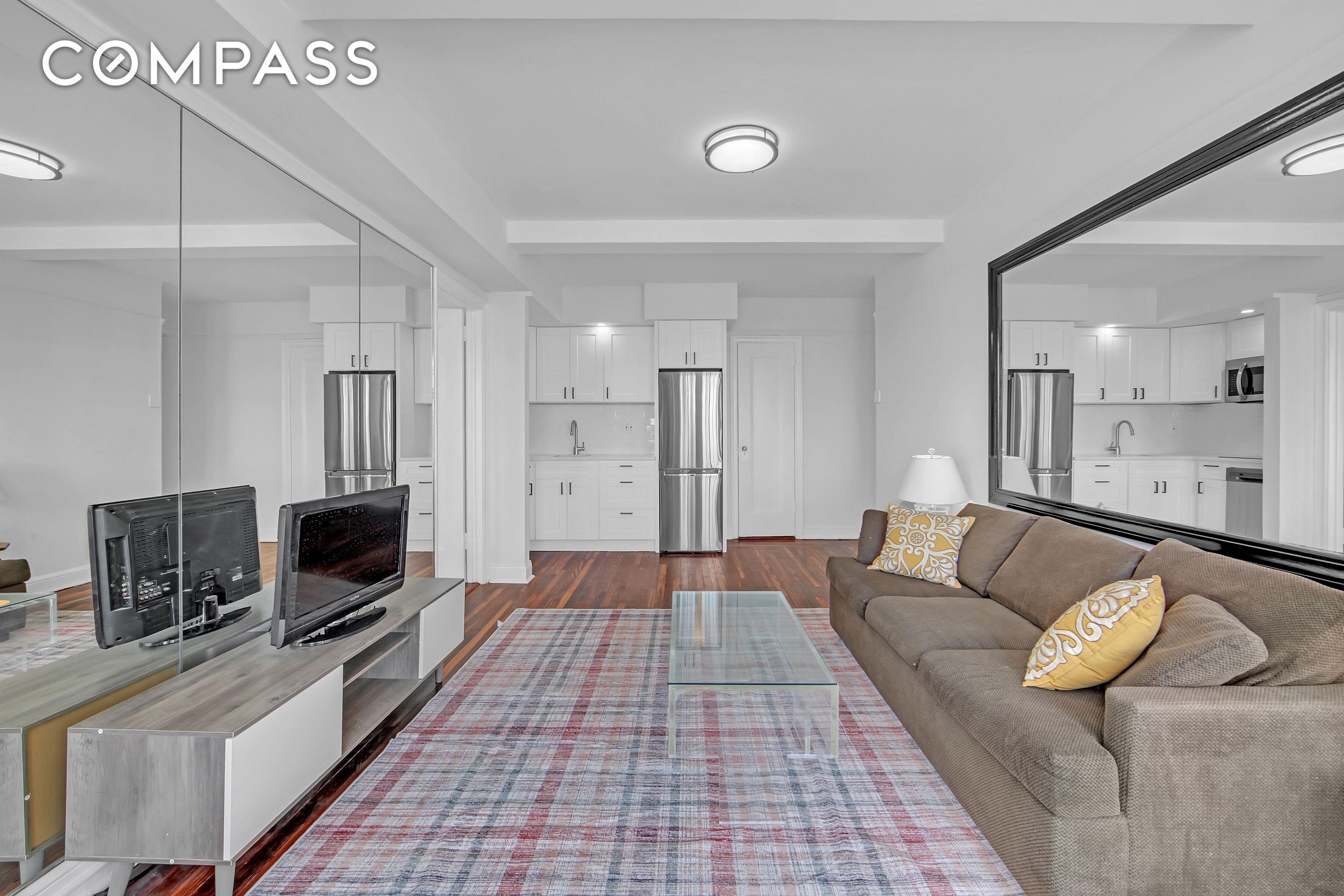 #5 photo, 5 Tudor City Place, Murray Hill , NY 10017